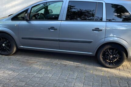 Opel Zafira 209.925 km 3.500 &euro; Köln 50827