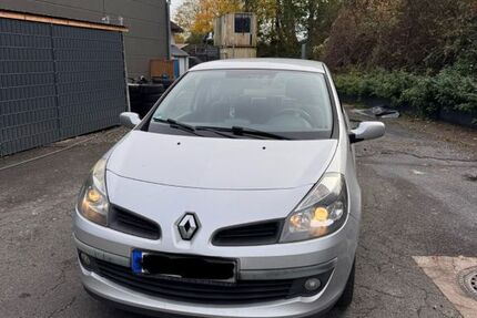 Renault Clio 195.000 km 2.200 € Wesseling 50389