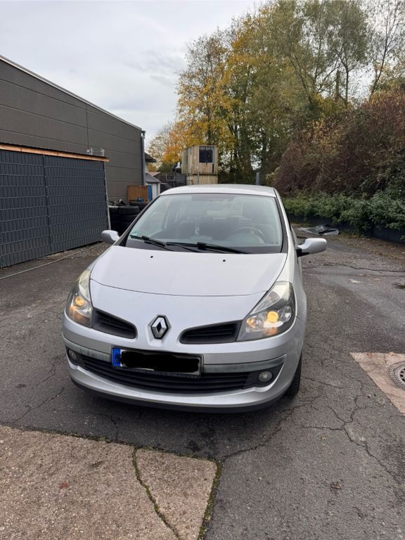Renault Clio 195.000 km 2.200 € Wesseling 50389