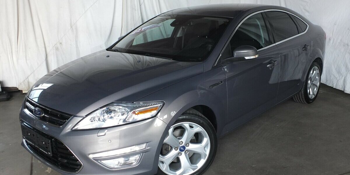 Ford Mondeo 2.0TDCi AUTOM-PROBLEME NAVI XENON PDC BLUET 143.215 km 7.500 &euro; Köln 50858