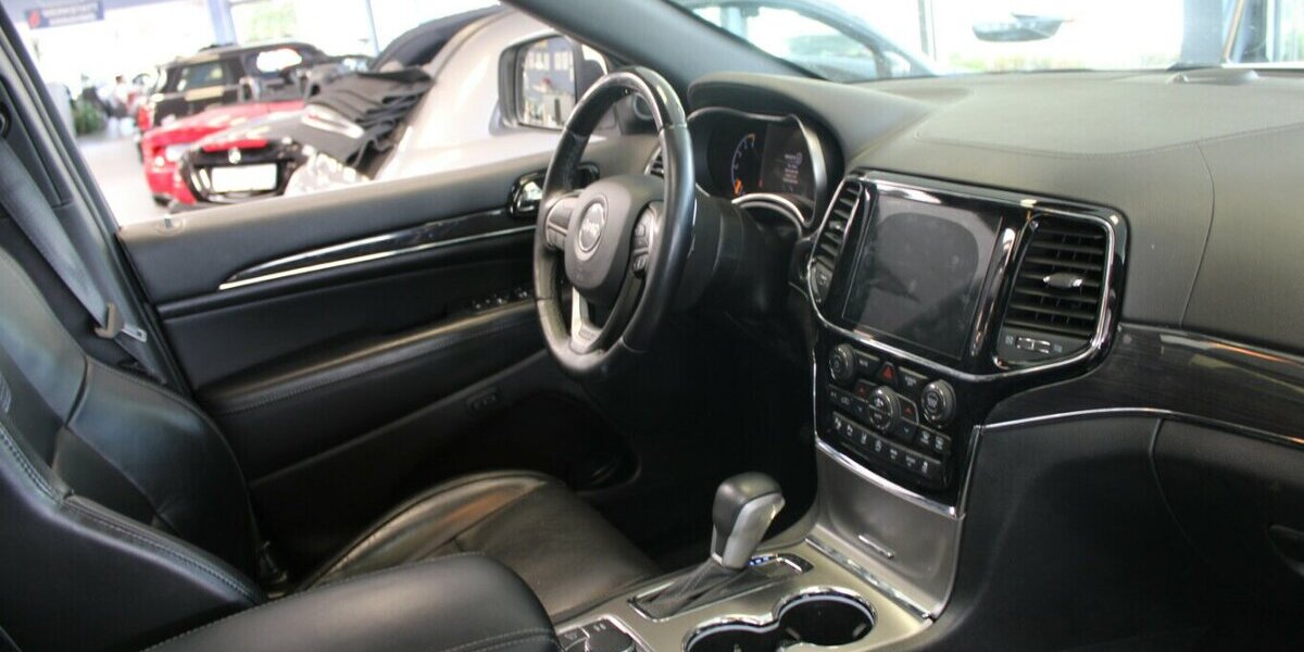 Jeep Grand Cherokee 3.0 V6 Multijet 4Wd Overland 114.004 km 24.980 &euro; Euskirchen 53881