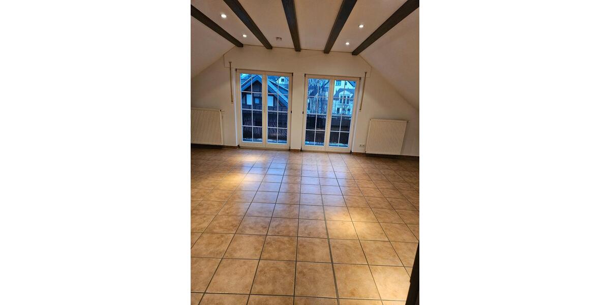 Dachgeschoßwohnung Königswinter - 2 Zimmer, 59 m&sup2;, 660&euro; | Angebot:24712298