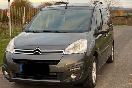 Citroen Berlingo 118.600 km 12.590 € Wachtberg 53343