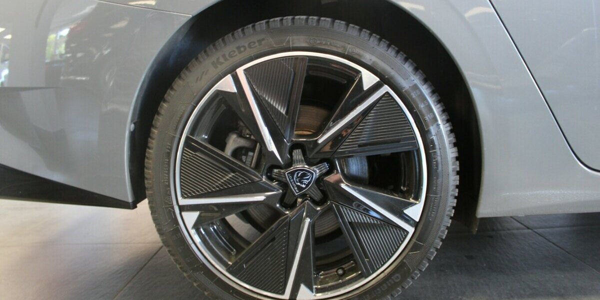 Peugeot e-308 SW Elektro 156 GT 4.919 km 28.980 &euro; Euskirchen 53881