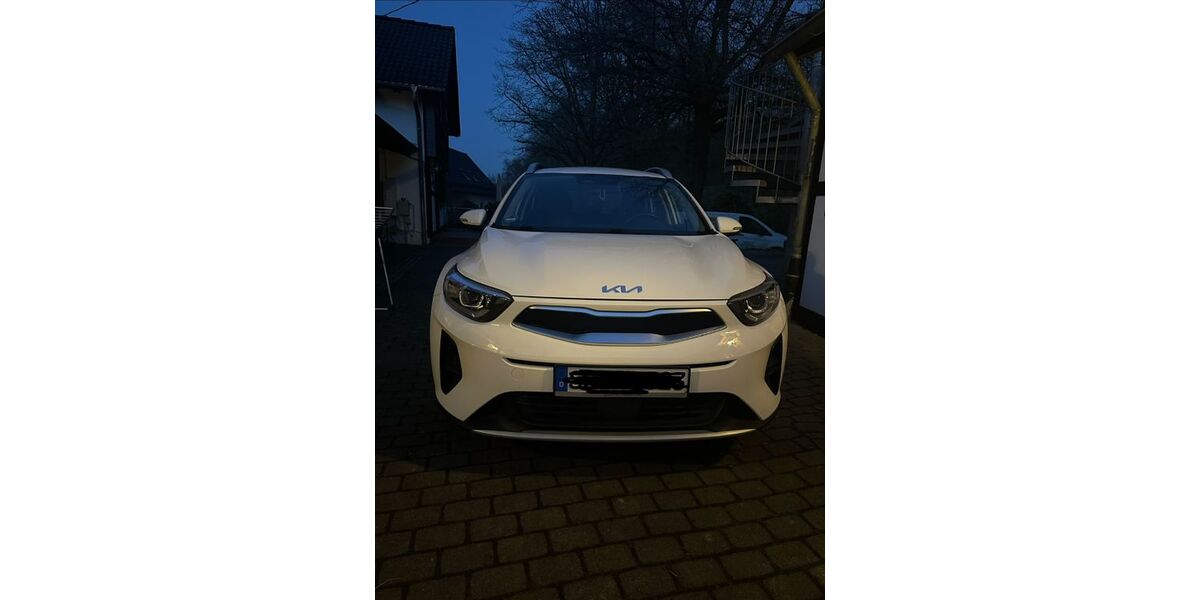 Kia Stonic 53.000 km 15.400 &euro; Much 53804