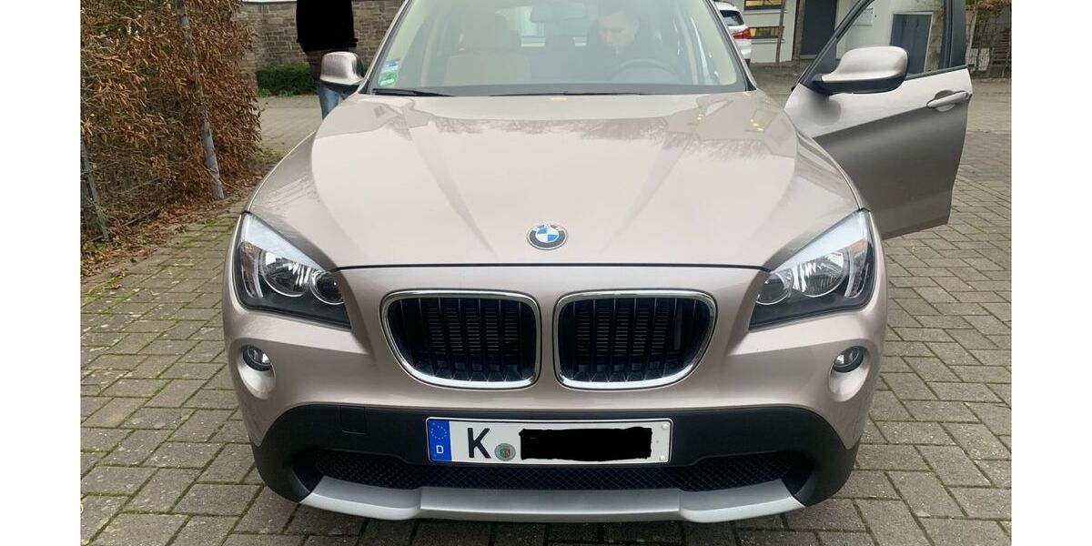 BMW X1 12.500 km 12.300 &euro; köln 51147