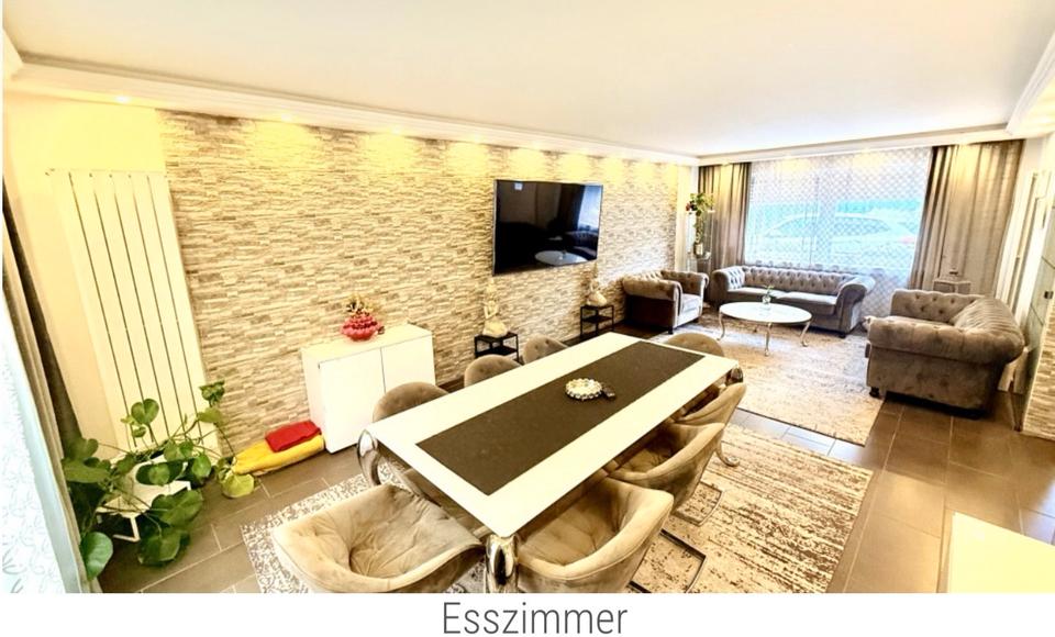 Reihenhaus Niederkassel - 4.5 Zimmer, 118 m&sup2;, 2.500&euro; | Angebot:26107847