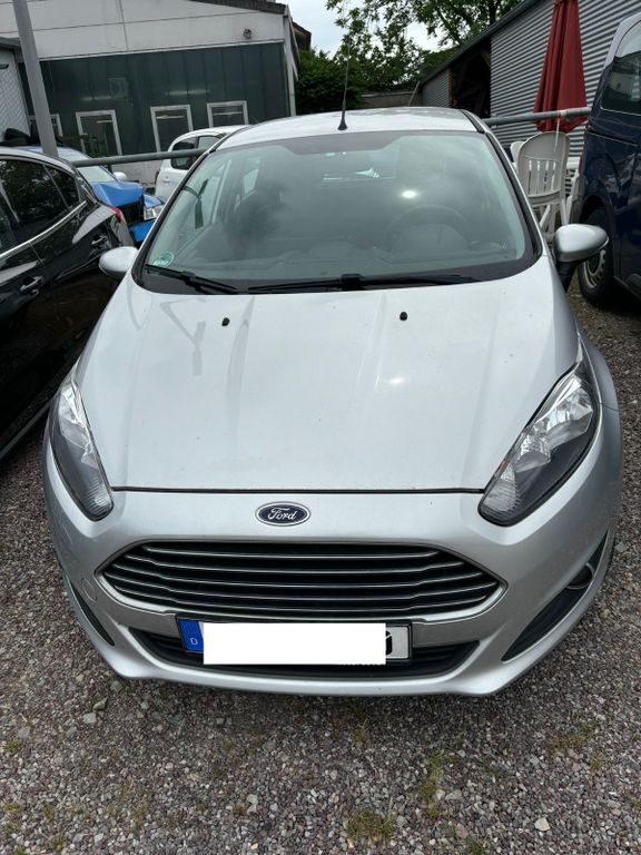 Ford Fiesta 128.412 km 3.000 € Niederzissen 56651