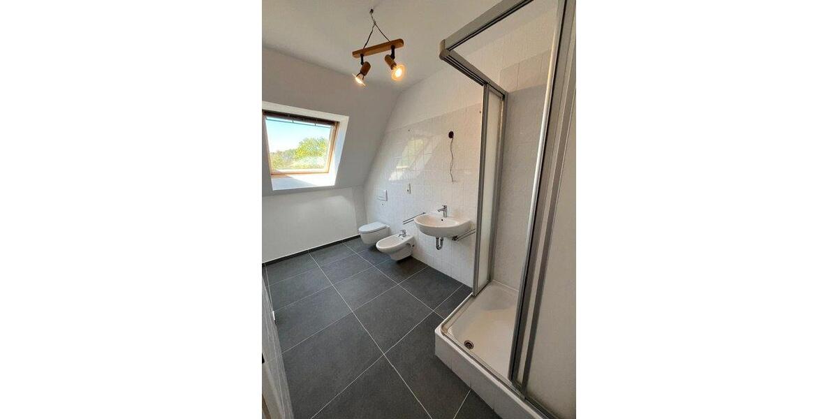Etagenwohnung Overath - 2.5 Zimmer, 75 m&sup2;, 900&euro; | Angebot:26604530
