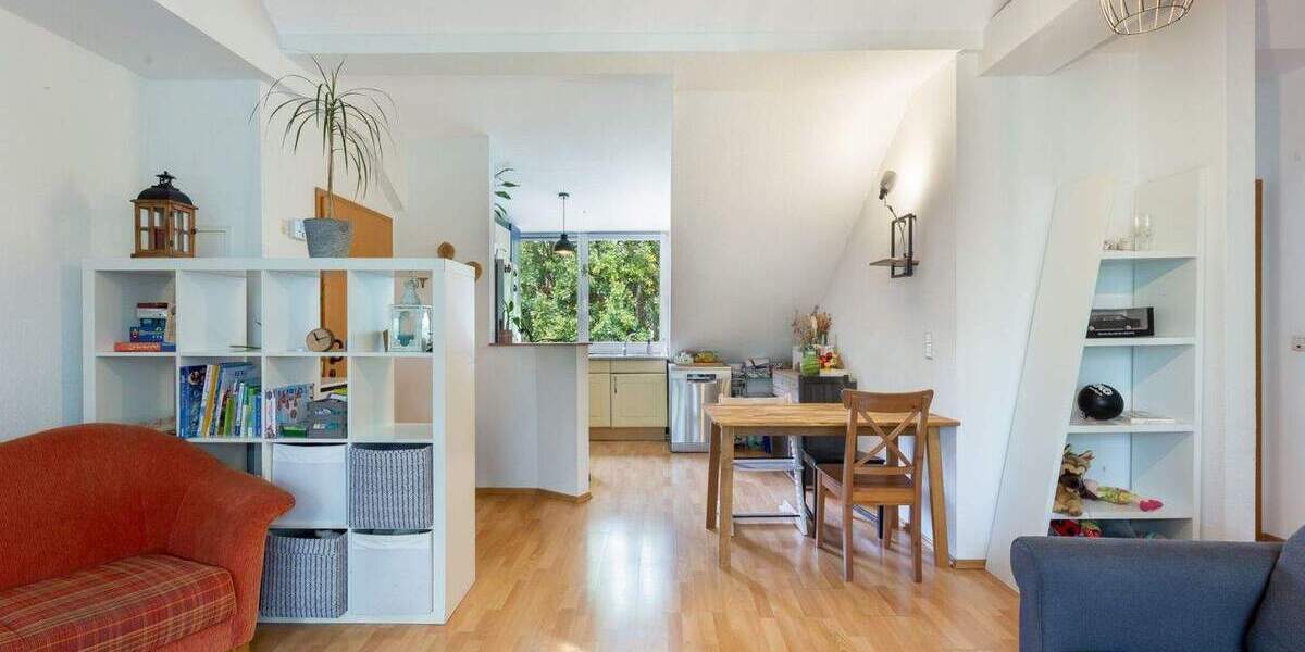 Etagenwohnung Bonn Oberkassel - 3 Zimmer, 74 m&sup2;, 265.000&euro; | Angebot:24725646