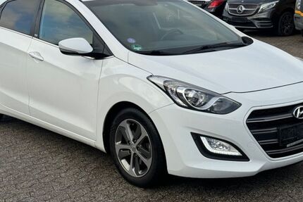 Hyundai i30 140.360 km 8.450 &euro; Bornheim 53332