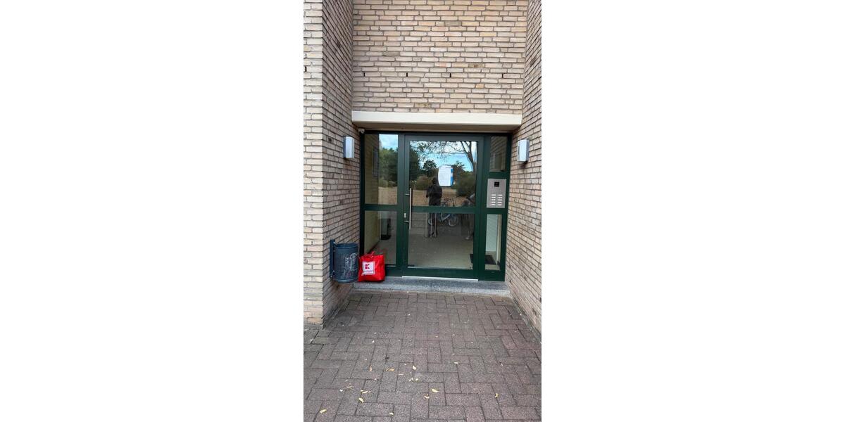 Erdgeschoßwohnung Bonn Tannenbusch - 2 Zimmer, 72 m&sup2;, 250.000&euro; | Angebot:27189113