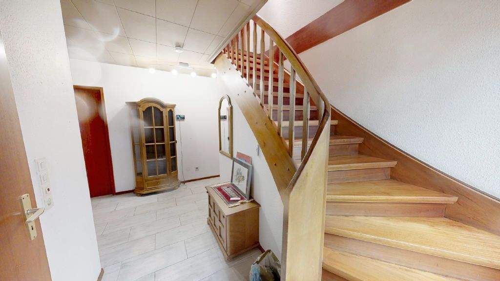 Einfamilienhaus Erftstadt Lechenich - 5 Zimmer, 140 m&sup2;, 350.000&euro; | Angebot:25744810