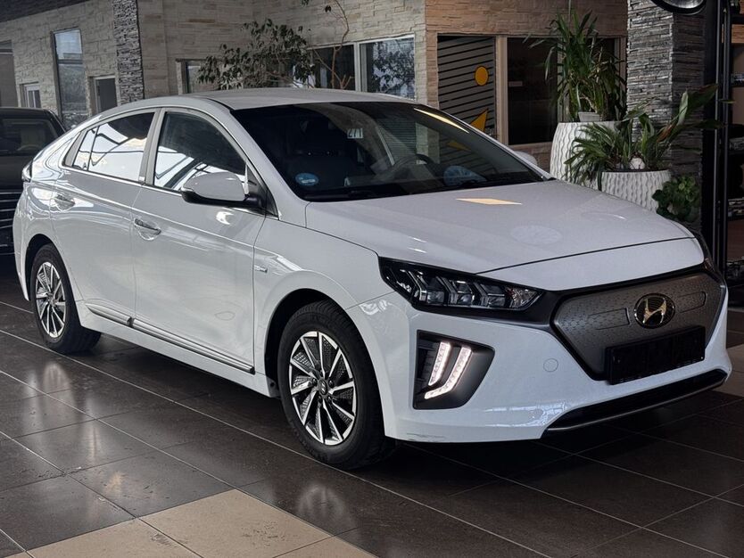 Hyundai IONIQ 51.581 km 15.950 € Eitorf 53783