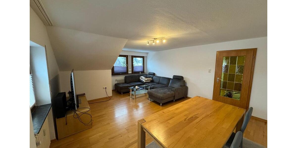 Dachgeschoßwohnung Bonn Hardtberg - 3 Zimmer, 84 m&sup2;, 680&euro; | Angebot:25690795
