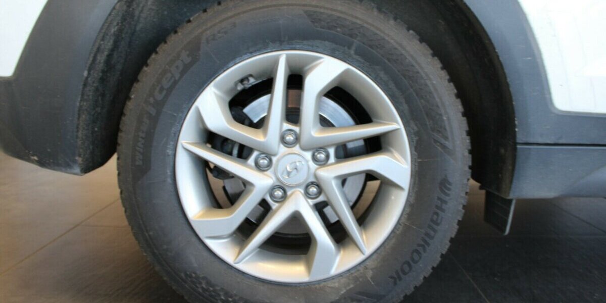 Hyundai Tucson Blue 1.6 GDI 2WD - Navi - 111.482 km 12.980 &euro; Euskirchen 53881