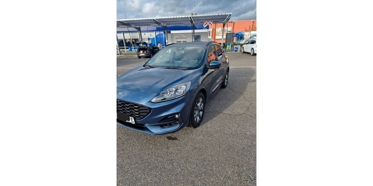 Ford Kuga 59.000 km 22.049 &euro; Köln 51143