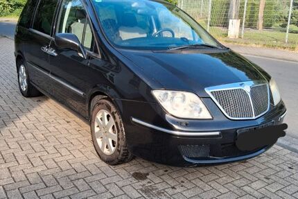 Lancia Phedra 208.000 km 1.400 &euro; Köln 51103