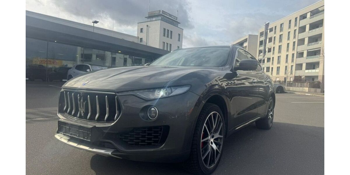 Maserati Levante 70.900 km 33.980 &euro; Köln 50829