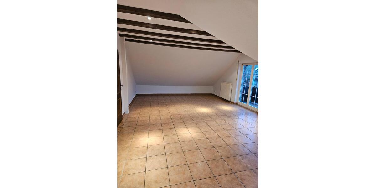 Dachgeschoßwohnung Königswinter - 2 Zimmer, 59 m&sup2;, 660&euro; | Angebot:24712298