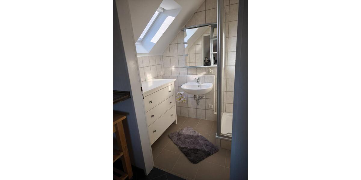 Dachgeschoßwohnung Bonn Hardtberg - 1 Zimmer, 33 m&sup2;, 88.178&euro; | Angebot:24649427