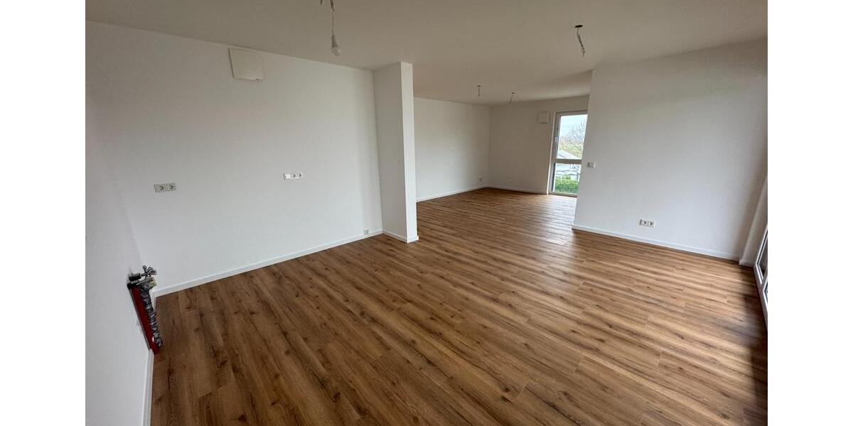Etagenwohnung Neunkirchen-Seelscheid Seelscheid - 2 Zimmer, 100 m&sup2;, 1.350&euro; | Angebot:23845451