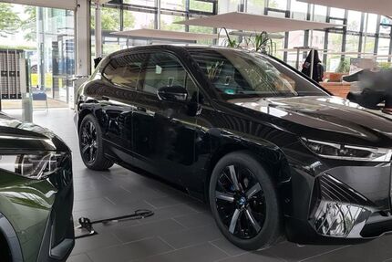 BMW iX 13.900 km 46.900 &euro; Frechen 50226
