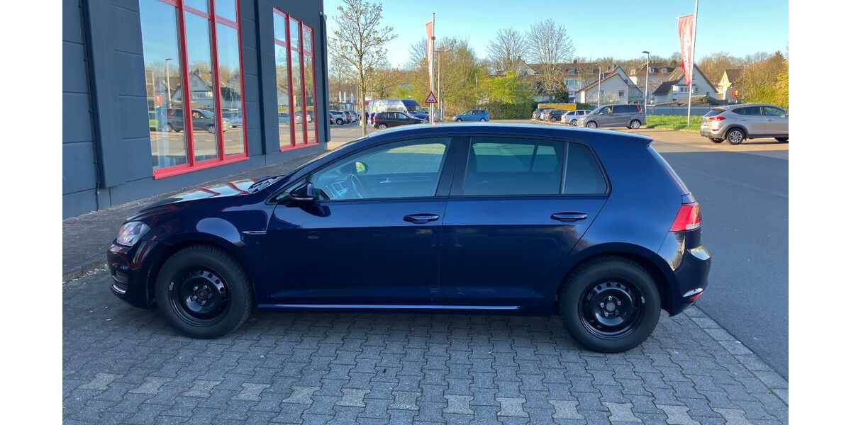 VW Golf 162.700 km 9.000 &euro; Bergisch Gladbach 51469