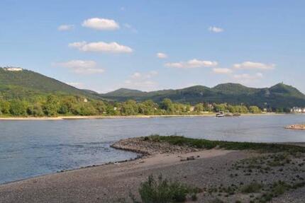 3,5-Zimmer-Wohnung TeilMöbliert-Balkon zentral in Bad-Godesberg 3.5 zimmer
