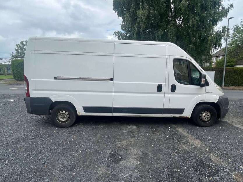 Peugeot Boxer 215.144 km 4.390 € Buchholz 53567