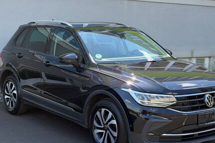 VW Tiguan 219.500 km 17.999 &euro; Bonn 53127