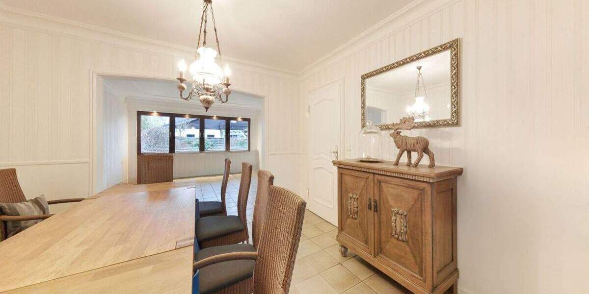 Einfamilienhaus Niederkassel Rheidt - 6 Zimmer, 252 m&sup2;, 863.000&euro; | Angebot:24763224