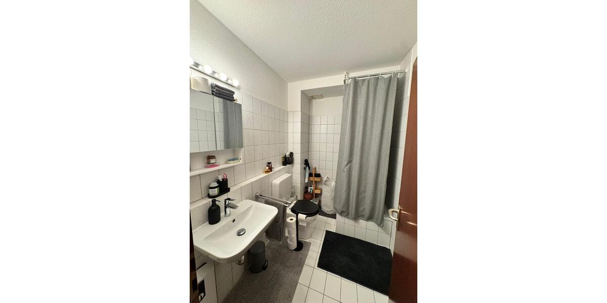 Eigentumswohnung mit Tiefgaragenstellplatz in Troisdorf-Hütte 2 zimmer