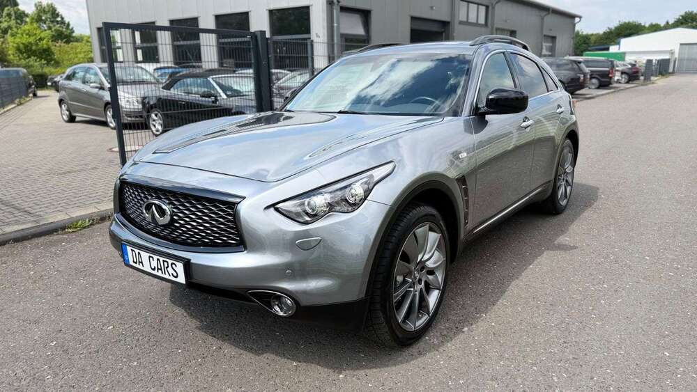 INFINITI QX70 164.000 km 15.900 &euro; Troisdorf 53842