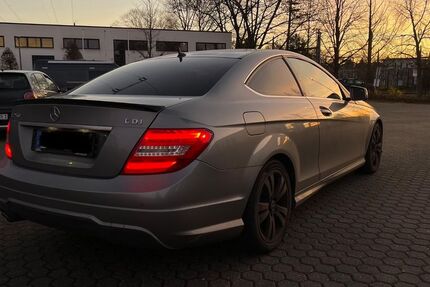 Mercedes-Benz C 250 215.800 km 12.000 &euro; Niederkassel 53859