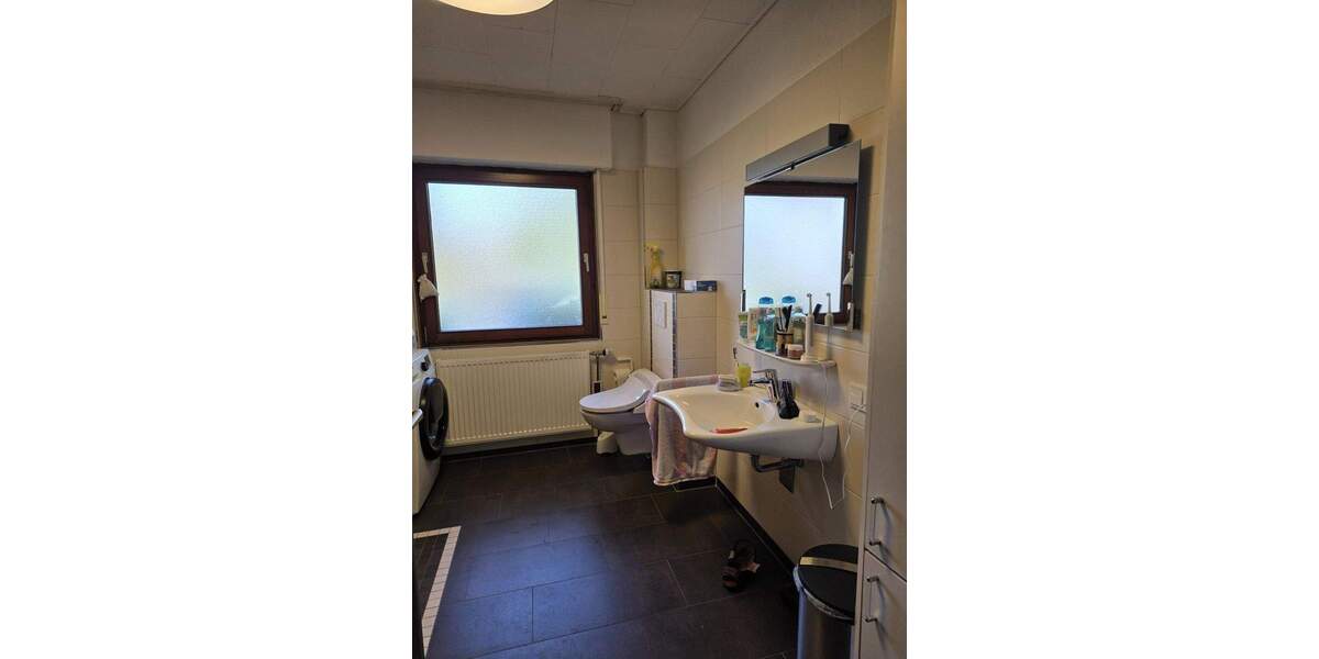 Mehrfamilienhaus, Wohnhaus Sankt Augustin Hangelar - 6 Zimmer, 202 m&sup2;, 660.000&euro; | Angebot:25660472