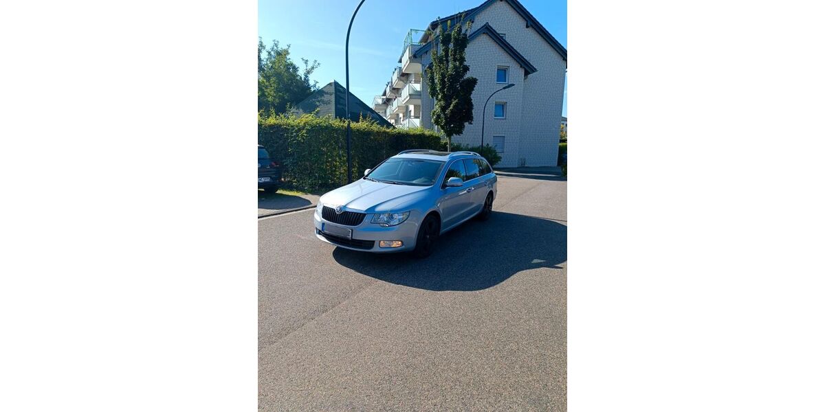 Skoda Superb 174.000 km 5.200 &euro; Brühl 50321