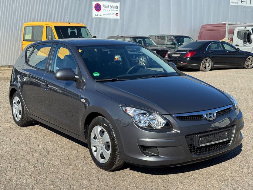 Hyundai i30 29.800 km 6.950 € Bornheim 53332