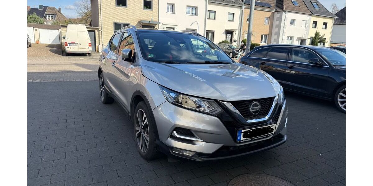 Nissan Qashqai 105.000 km 18.000 &euro; Brühl 50321