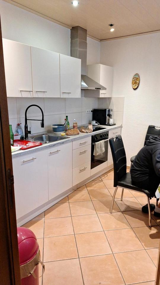Guten Tag, ich verkaufe ein komplett erneuert Einfamilienhaus.