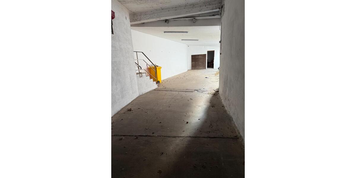 Reihenhaus Remagen - 7 Zimmer, 187 m&sup2;, 360.000&euro; | Angebot:27133835