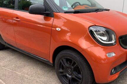 Smart ForFour 59.881 km 9.999 € Köln 51107