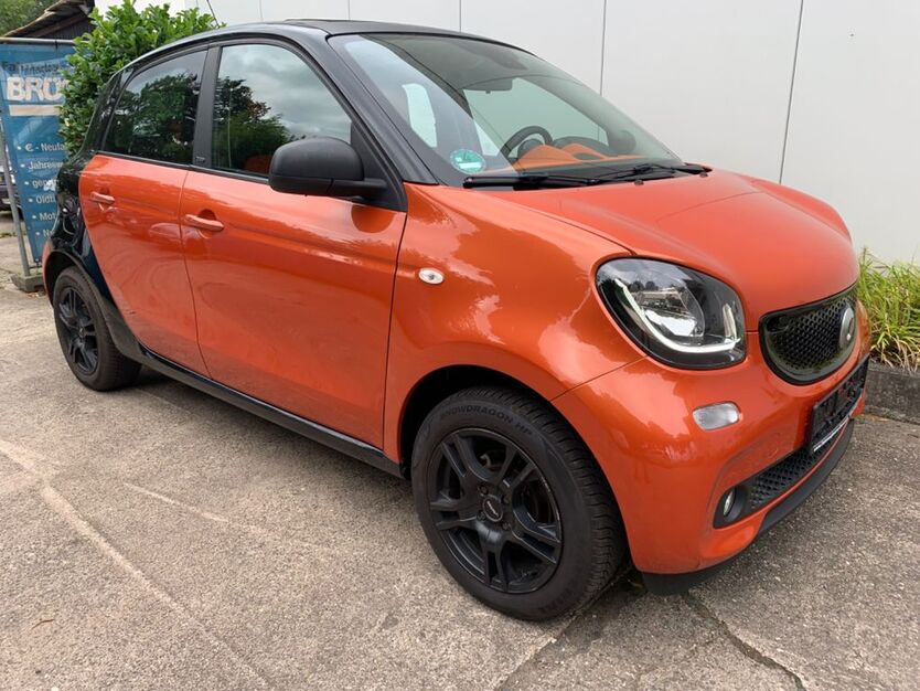 Smart ForFour 59.881 km 9.999 € Köln 51107