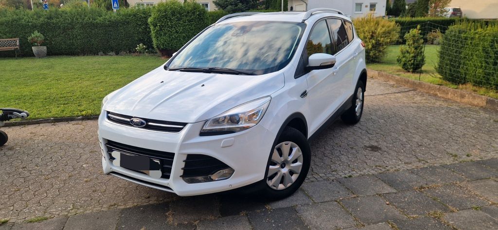 Ford Kuga 219.243 km 11.000 € Meckenheim 53340