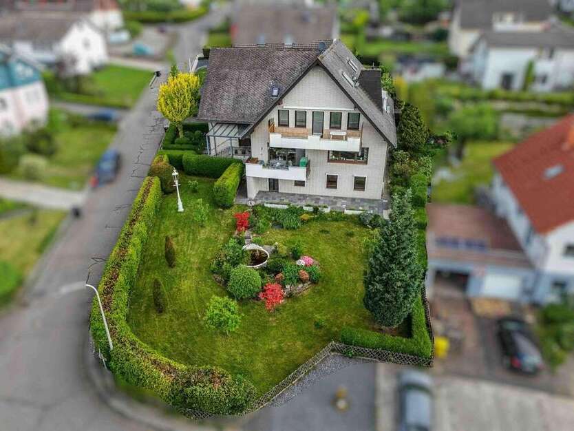 Haus zum Kaufen in Königsfeld 865.000 € 455.5 m²