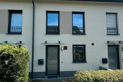 Haus Köln Chorweiler - 5 Zimmer, 141 m&sup2;, 583.500&euro; | Angebot:27000218