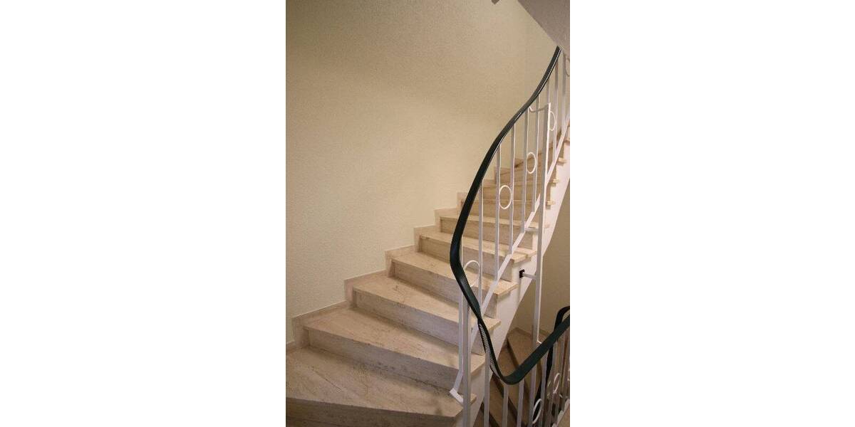 Mehrfamilienhaus, Wohnhaus Bad Neuenahr-Ahrweiler Bad Neuenahr - 6 Zimmer, 130 m&sup2;, 329.000&euro; | Angebot:26868883