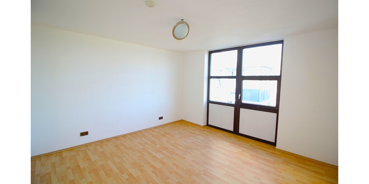 Bezugsfrei! Barrierefrei! Frisch renoviert! Top 2 Zimmer ETW mit Aufzug, Terrasse, und TG-Stellplatz - Etagenwohnung Sankt Augustin | Angebot:26905800