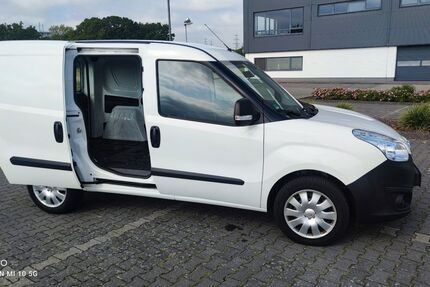 Opel Combo 105.000 km 6.700 € Troisdorf 53844