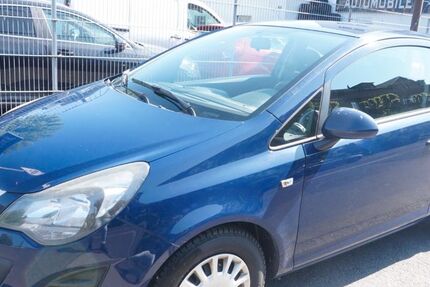 Opel Corsa 130.000 km 2.999 &euro; Köln 51143